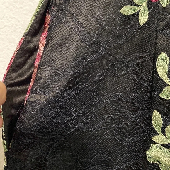 Bebe NEW Francis Fairy Embroidered Laceup Romper Romantic Goth Romper Size 0 - Picture 6 of 7